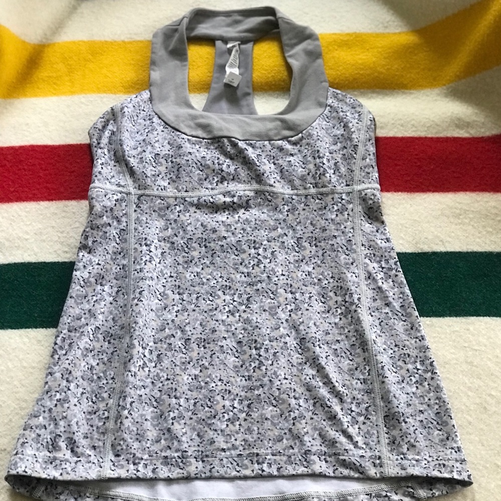 Lululemon Grey Patterned Athletic Top - image 1